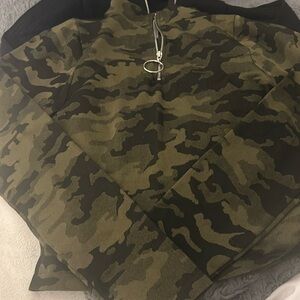 COPY - Camp Crop top one size with black crop top and white which is not photog…